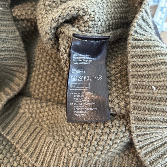 H&M Divided Textured Pullover Sweater - Picture 11 of 11